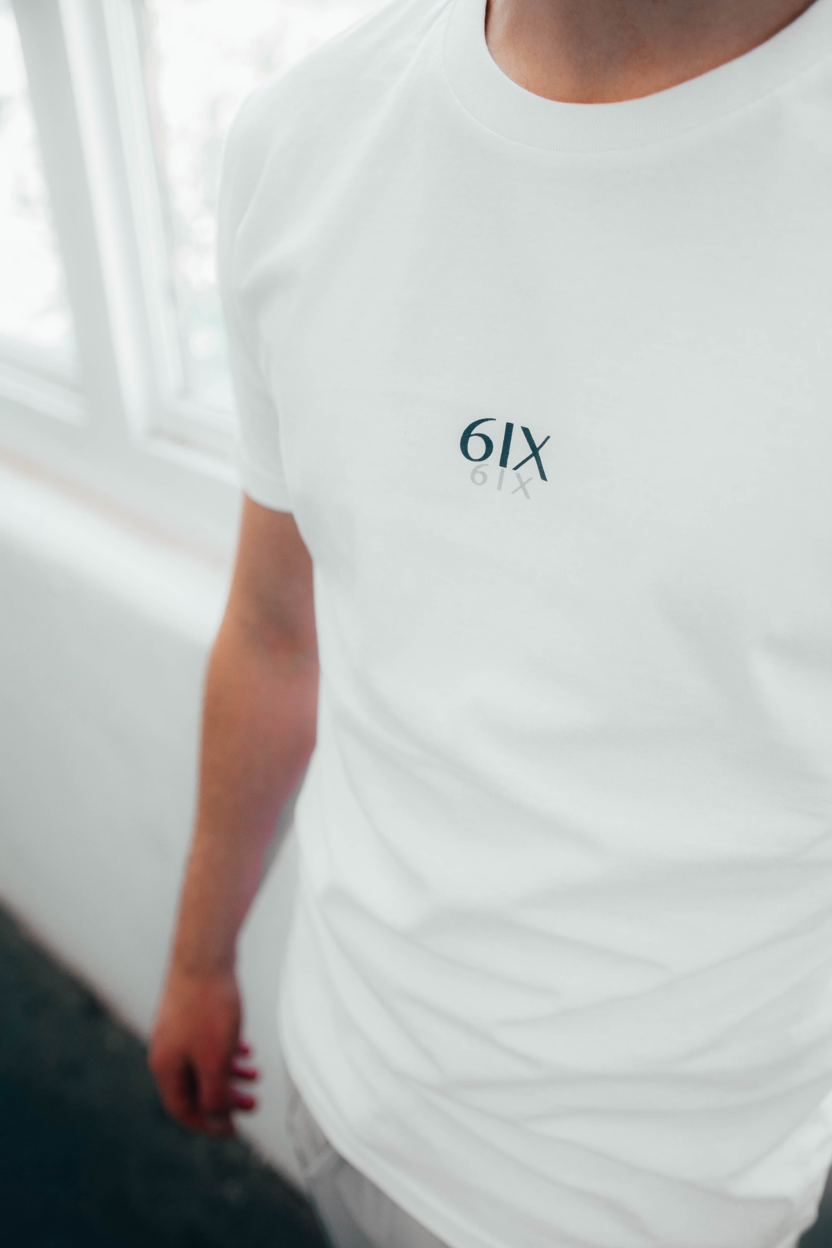 6IX CONTRAST LOGO TEE WHITE - 6IX Collection 