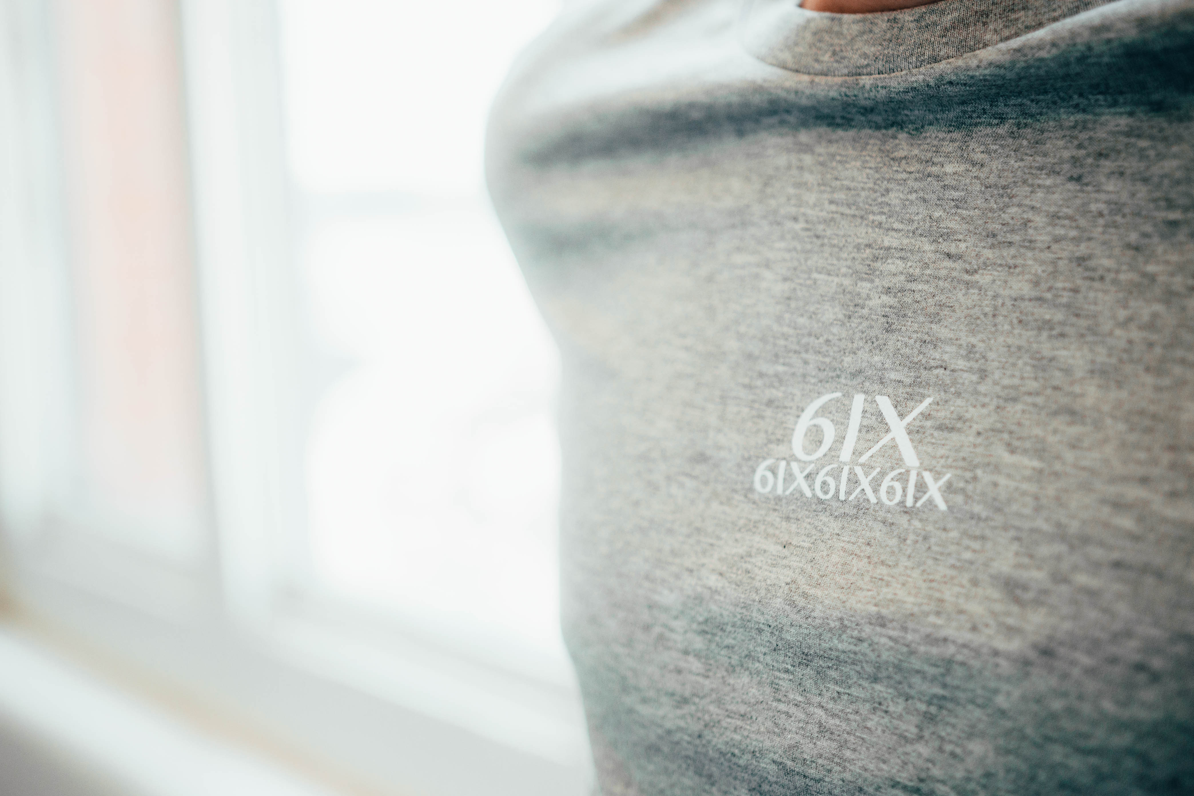 6IX CONTRAST LOGO TEE GREY - 6IX Collection 