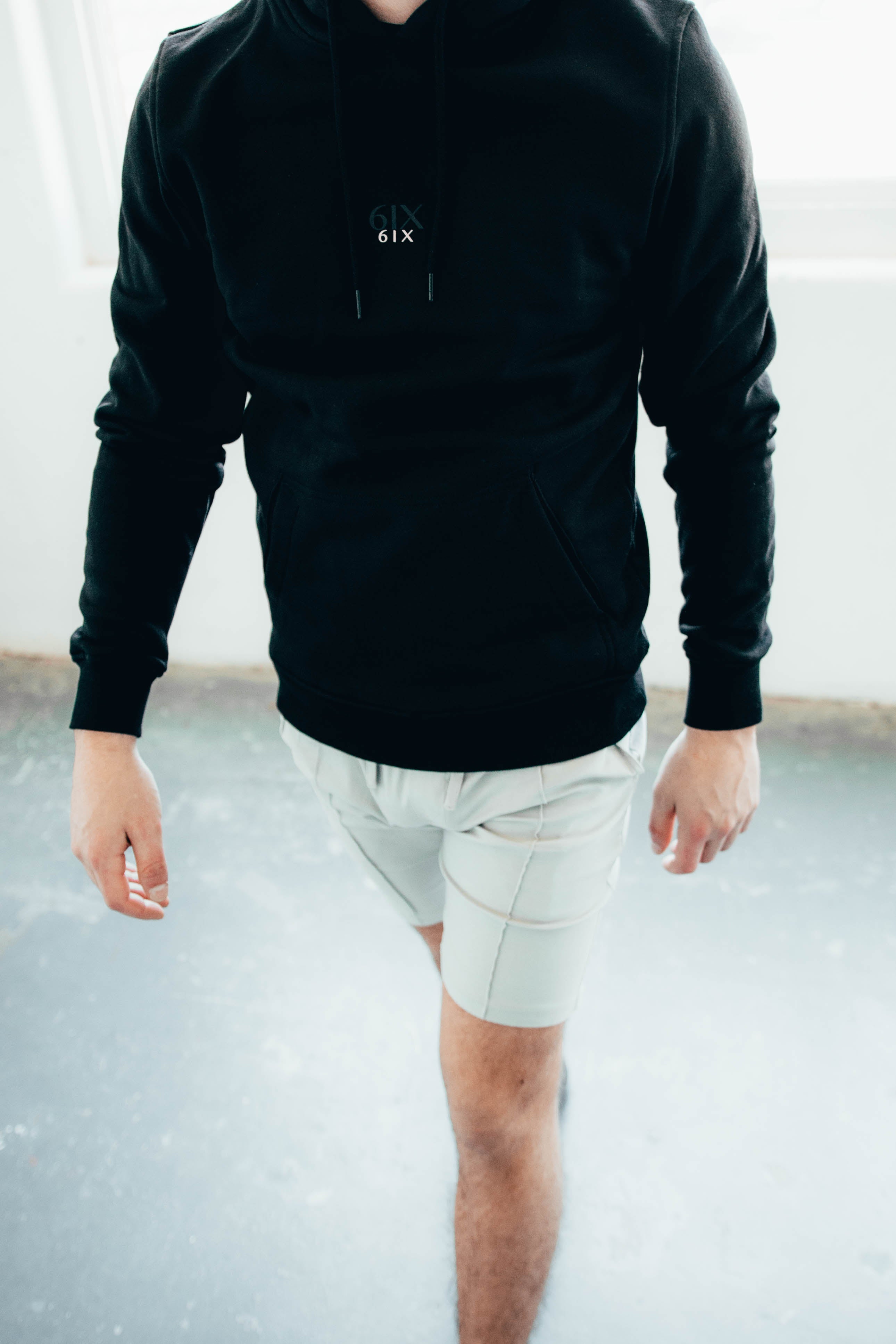 6IX CONTRAST LOGO HOODIE BLACK - 6IX Collection 
