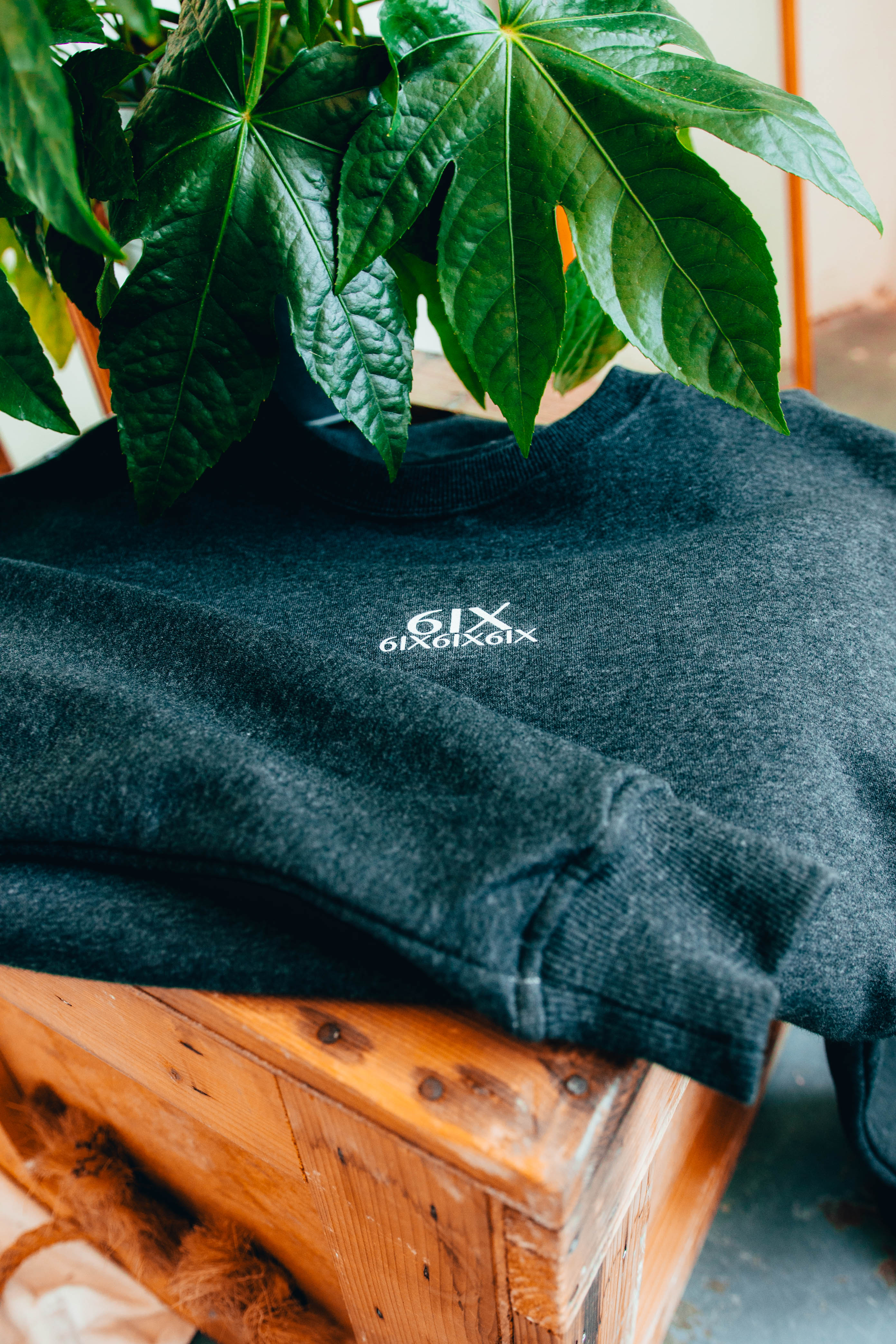 6IX CREW NECK JUMPER CHARCOAL GREY - 6IX Collection 
