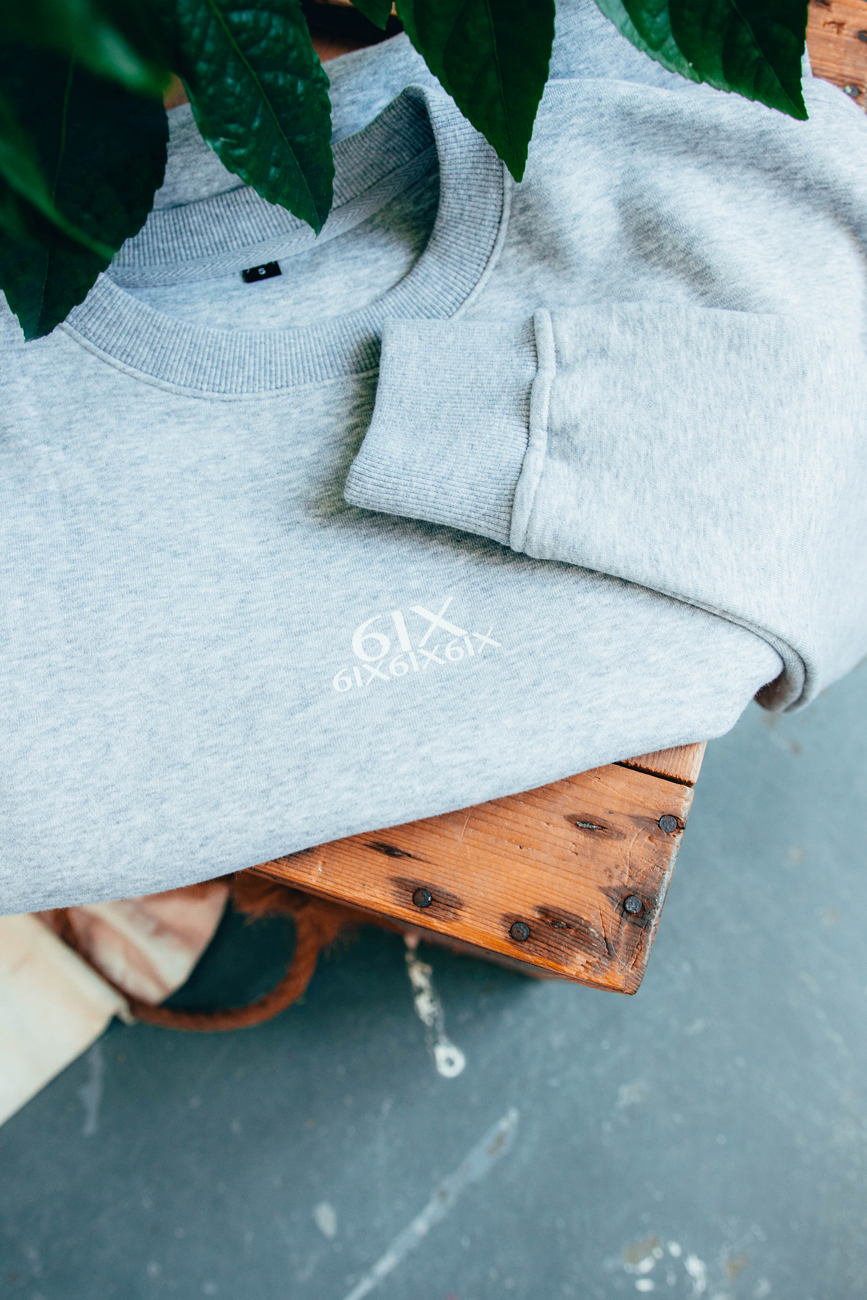 6IX CREW NECK JUMPER GREY - 6IX Collection 