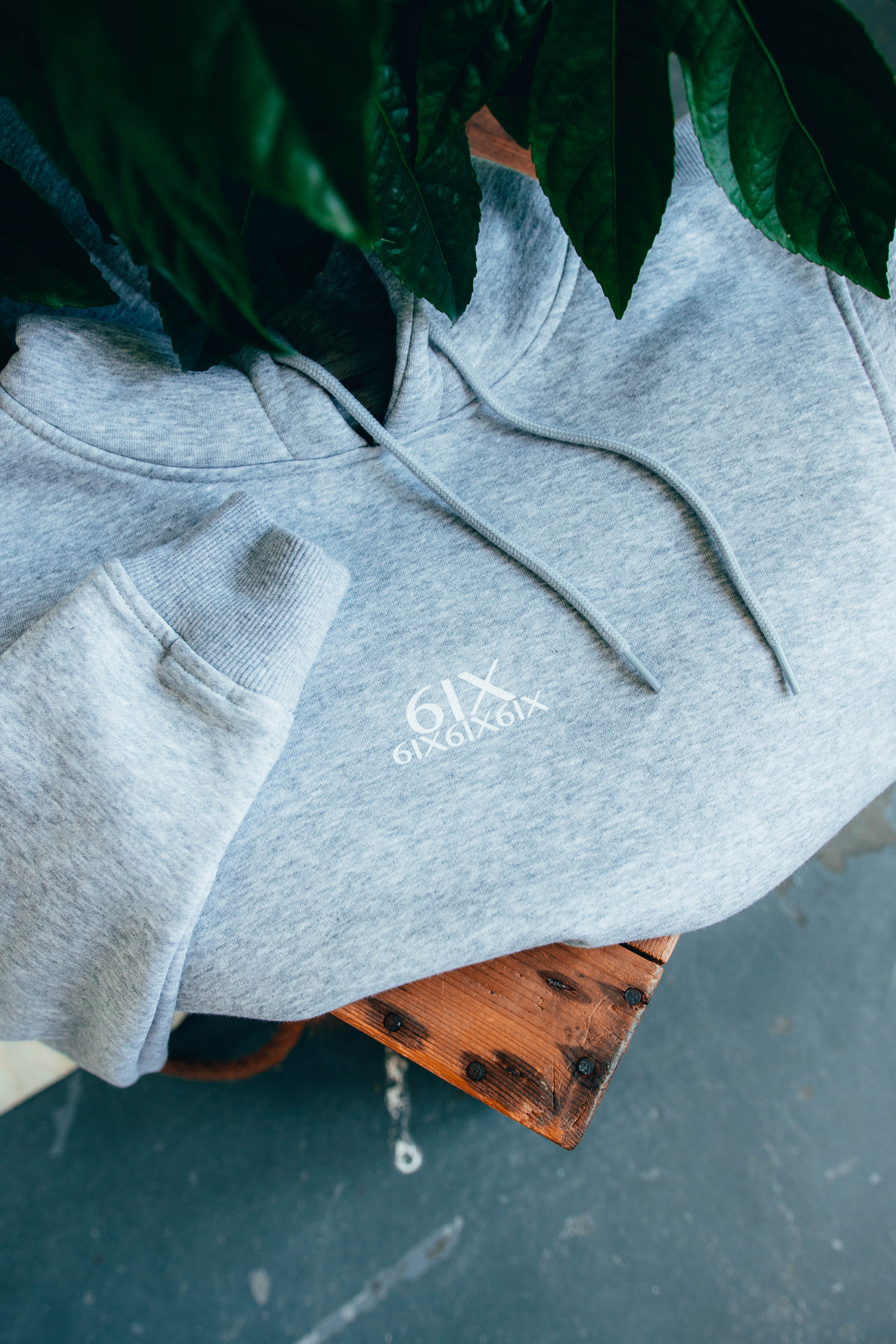 6IX SIGNATURE LOGO HOODIE LIGHT GREY - 6IX Collection 