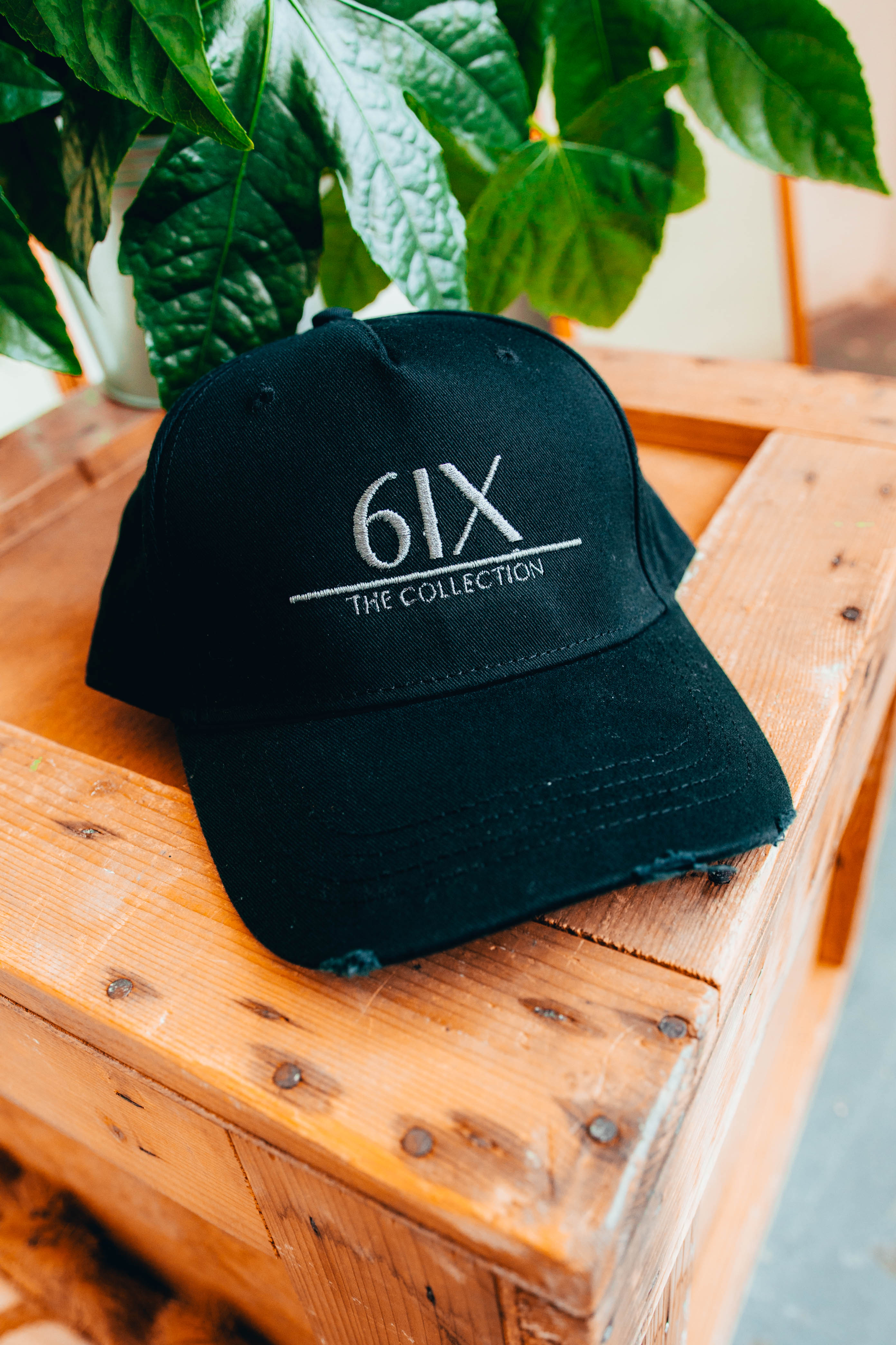6IX LOGO CAP BLACK W/ GREY CONTRASTING - 6IX Collection 