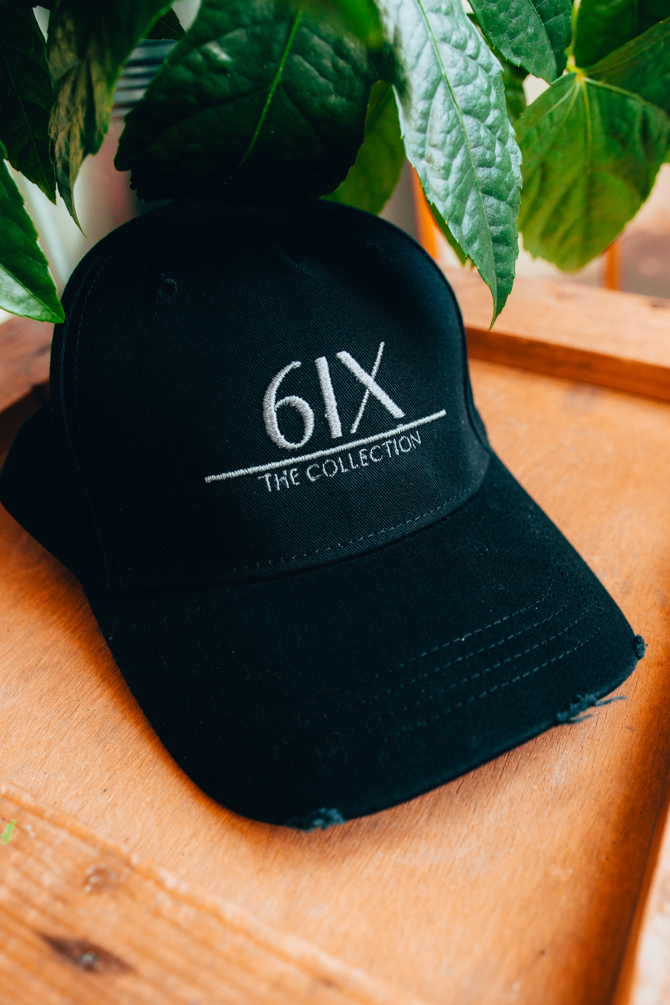 6IX LOGO CAP BLACK W/ GREY CONTRASTING - 6IX Collection 