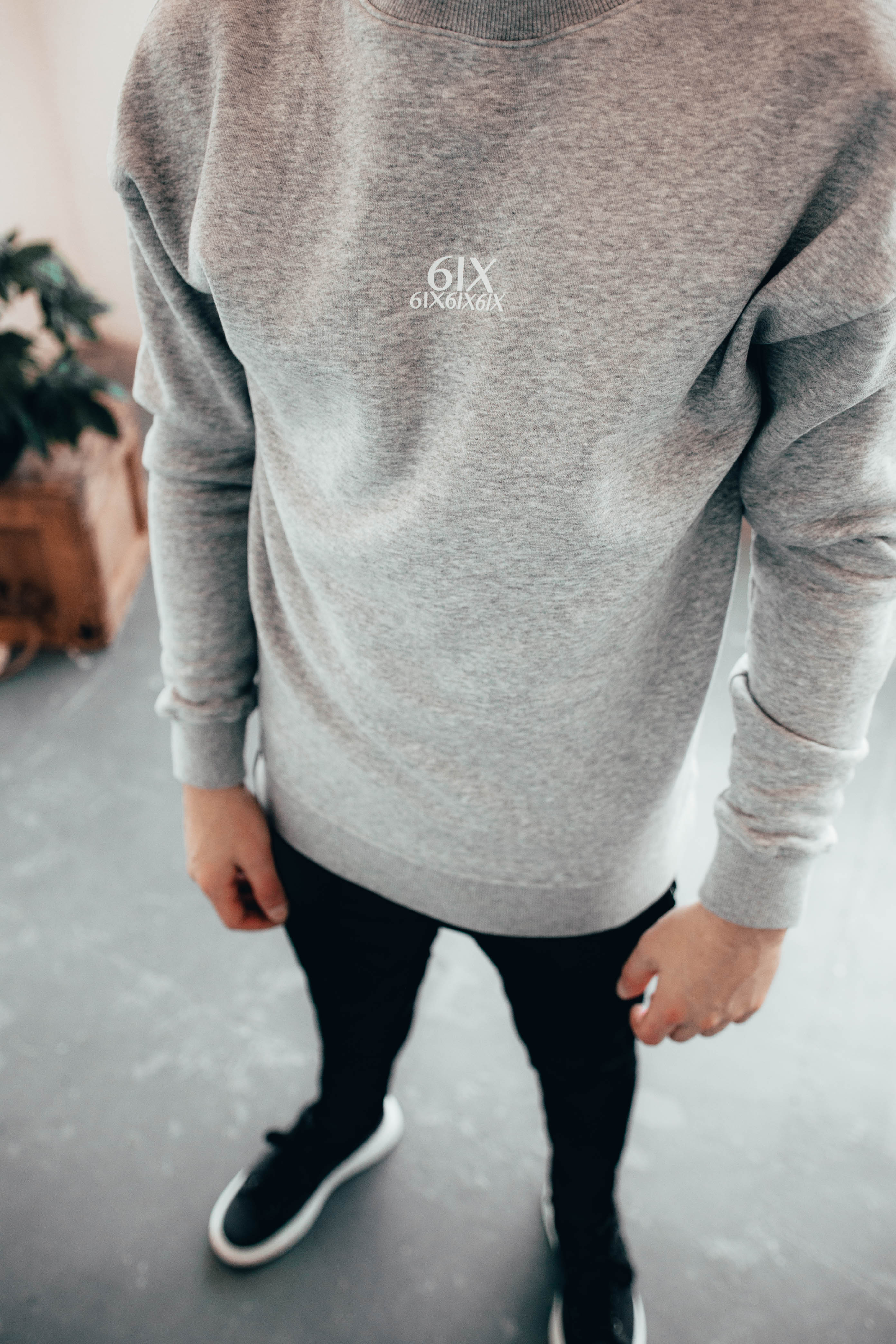 6IX CREW NECK JUMPER GREY - 6IX Collection 